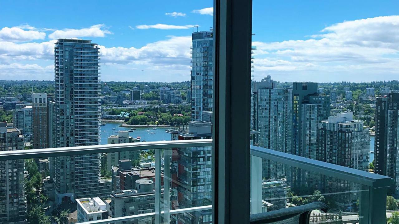 Brand New Seaview High-Rise Apartment Downtown Vancouver Exterior foto